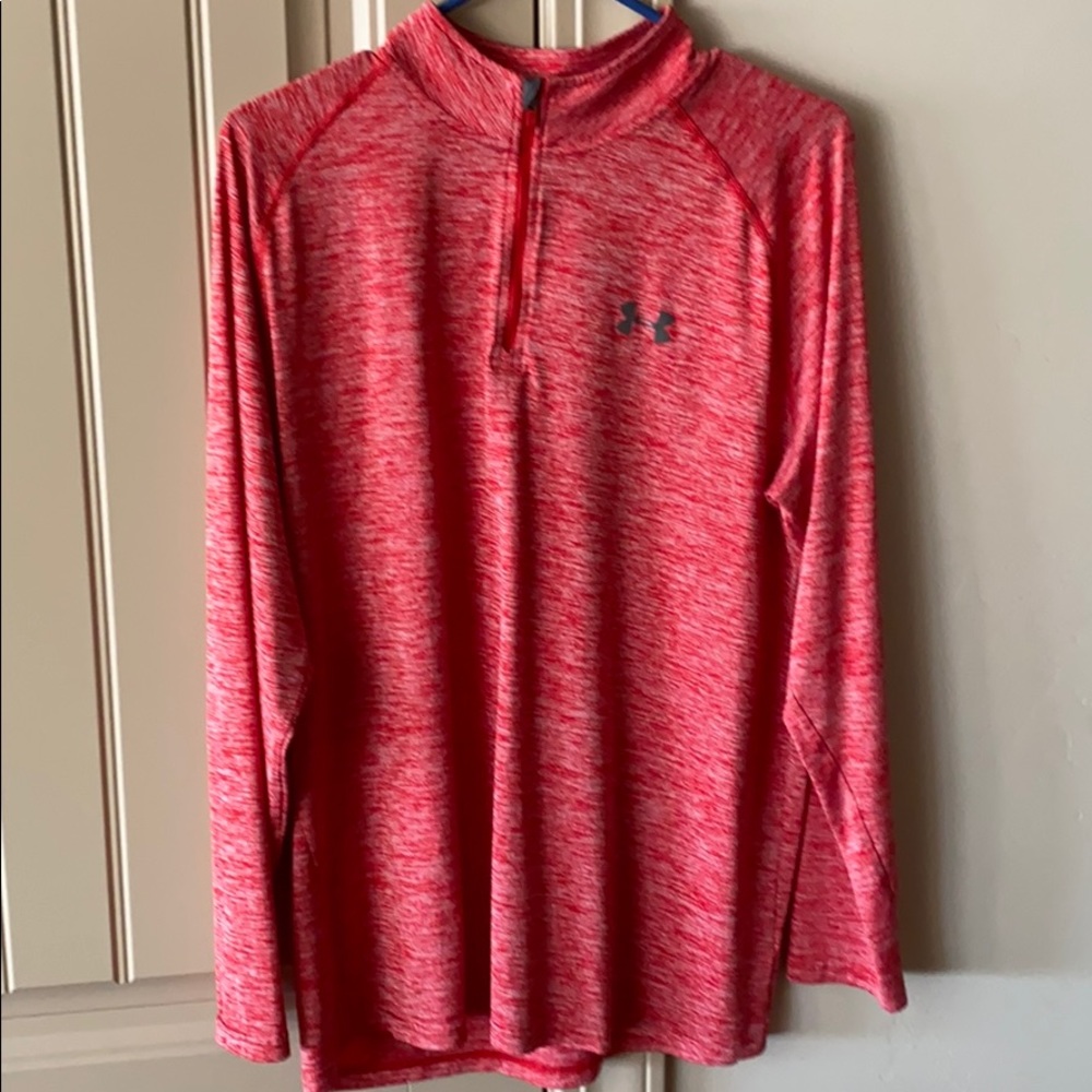 Men’s Under Armour 1/4 zip pullover.